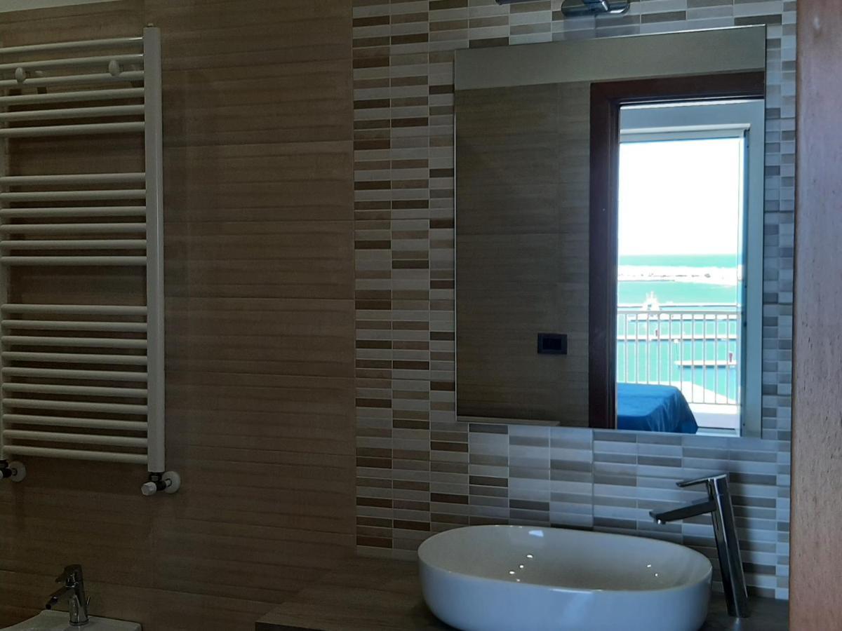 Casa Azzurro Di Mare Apartment เวียสเต ภายนอก รูปภาพ